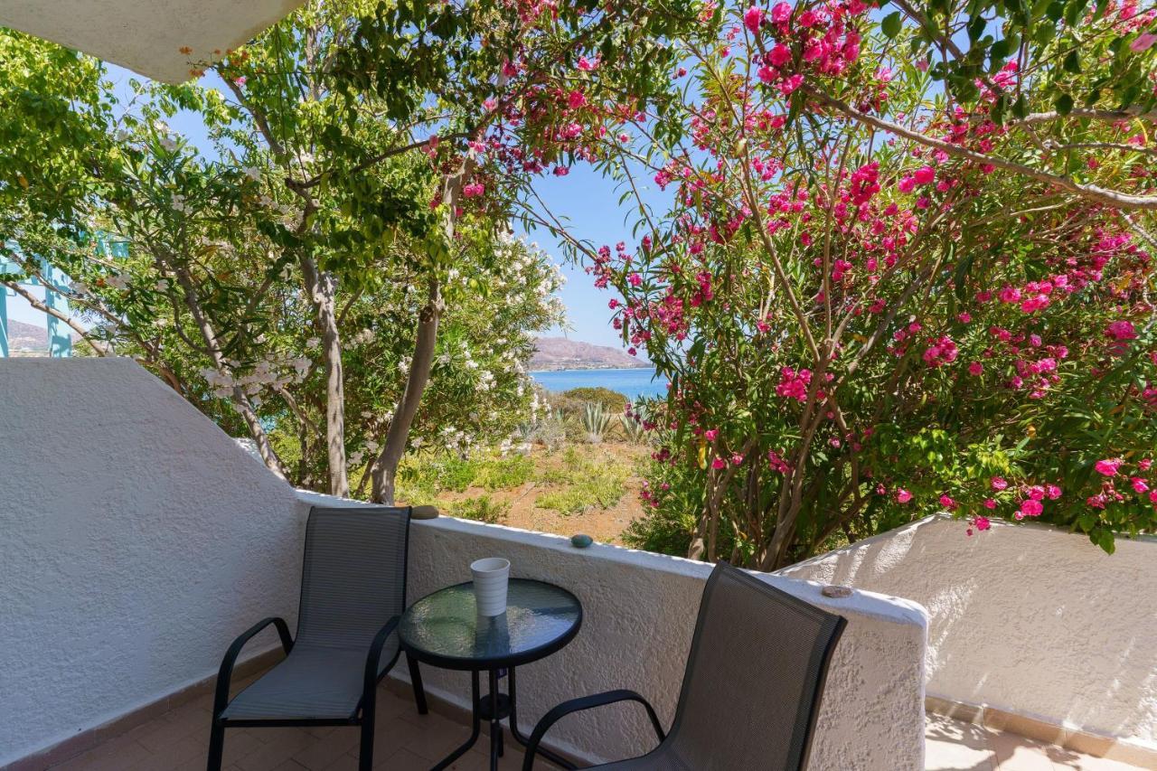 Panmar Apartments Makrýgialos Eksteriør bilde